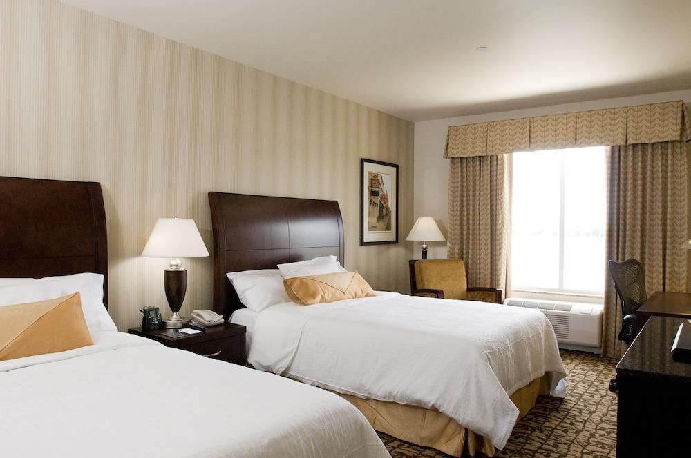 Hilton Garden Inn Granbury Exteriör bild