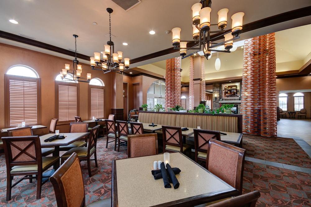Hilton Garden Inn Granbury Exteriör bild